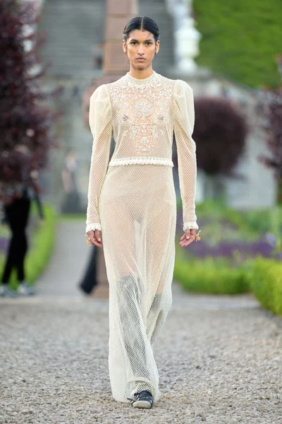 Look 63